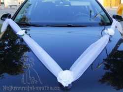 Svatební dekorace šerpa na auto Bílé růže