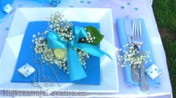 Výzdoba svatební tabule pro 20 hostů, akvamarínová 